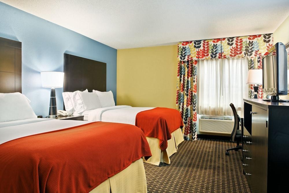 Holiday Inn Express Hotel Fort Campbell-Oak Grove By Ihg Eksteriør billede