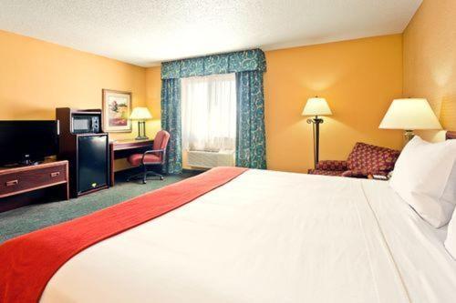 Holiday Inn Express Hotel Fort Campbell-Oak Grove By Ihg Værelse billede