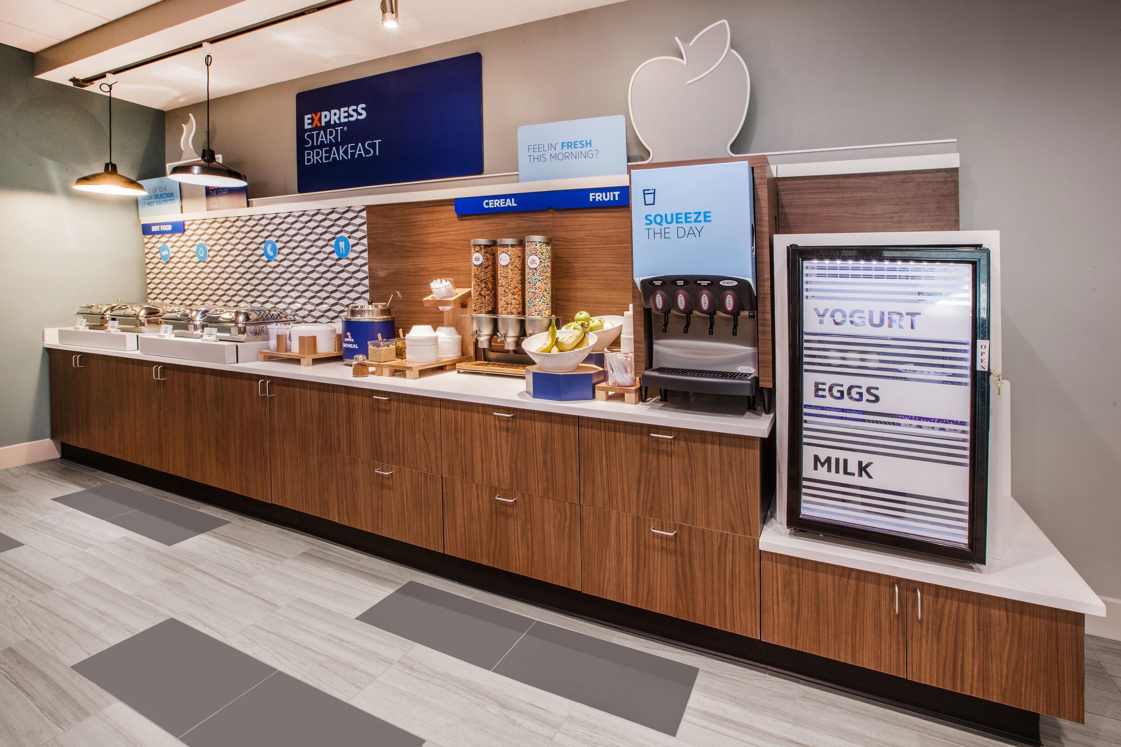 Holiday Inn Express Hotel Fort Campbell-Oak Grove By Ihg Eksteriør billede