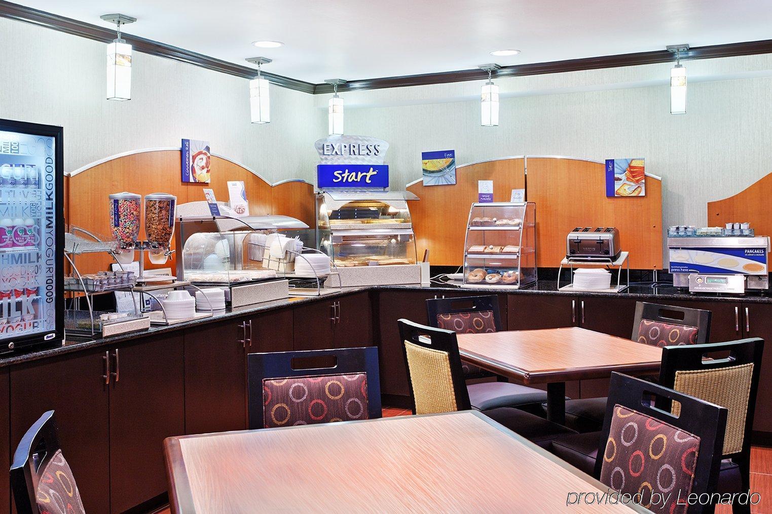 Holiday Inn Express Hotel Fort Campbell-Oak Grove By Ihg Eksteriør billede